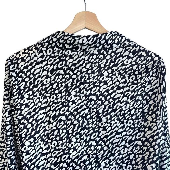 Pretty Little Thing Avalyn Animal Print Blouse - Picture 7 of 8